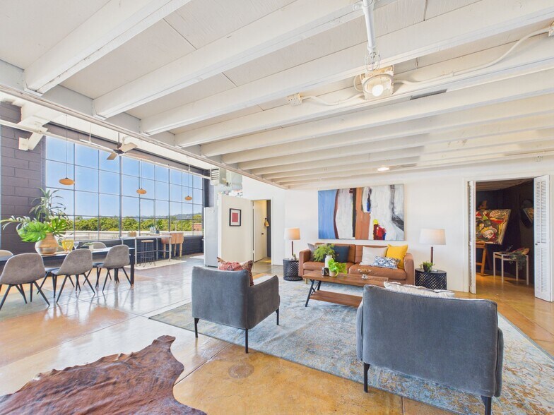 More Photos Of 4053 Harlan St, Emeryville Apartments For Sale