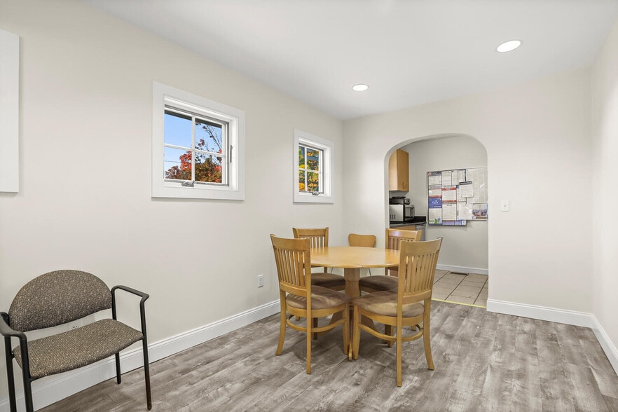 More Photos Of 95 Reef Rd, Fairfield General Retail For Lease