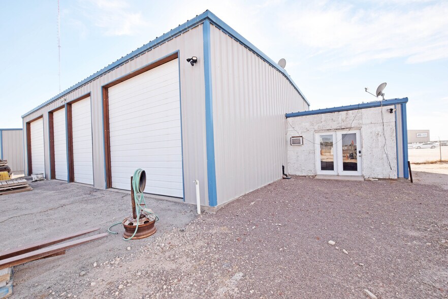 More Photos Of 12008 E Highway 158, Gardendale Industrial For Sale