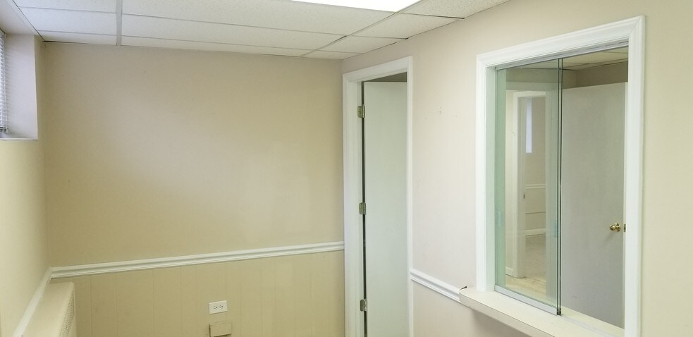 More Photos Of 318 S South St, Gastonia Office For Lease