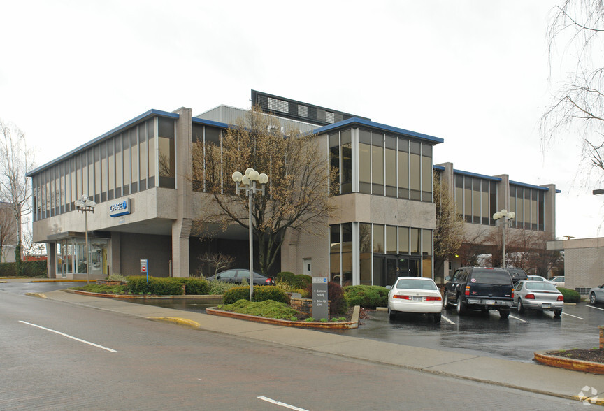 Primary Photo Of 600 Neville St, Beckley Office For Sale