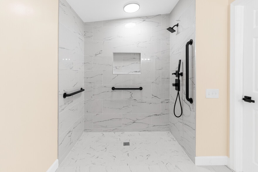 More Photos Of 1349 Yorktown Rd, Annapolis Assisted Living For Sale