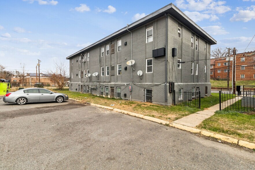 More Photos Of 4559-4569 Benning Rd SE, Washington Apartments For Sale