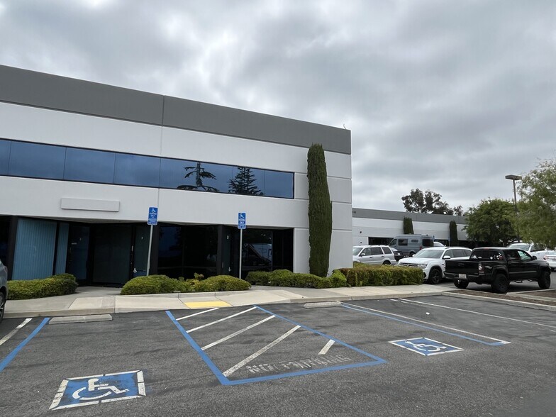 More Photos Of 1384 Poinsettia Ave, Vista Manufacturing For Lease