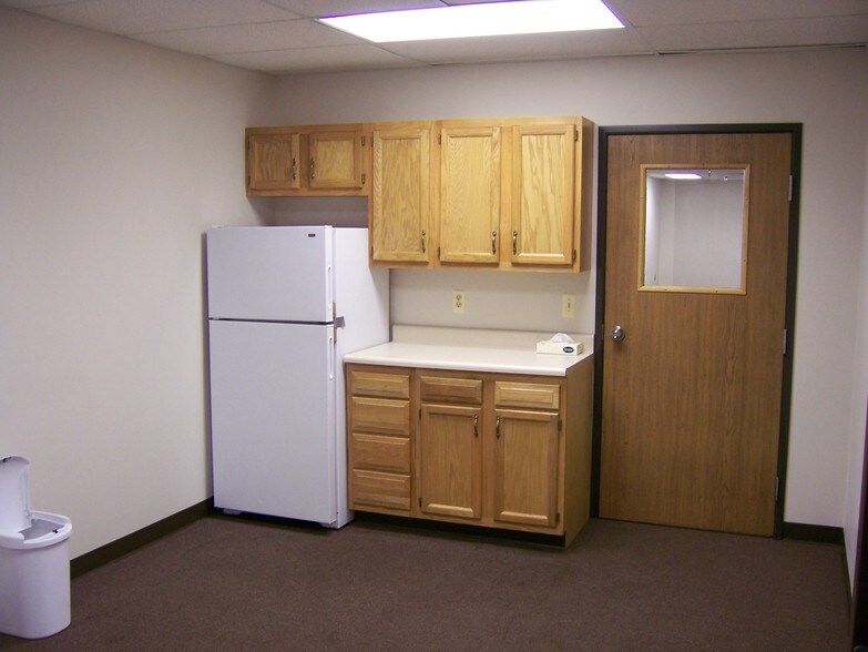 More Photos Of 12640-12680 Burt Rd, Detroit Manufacturing For Lease