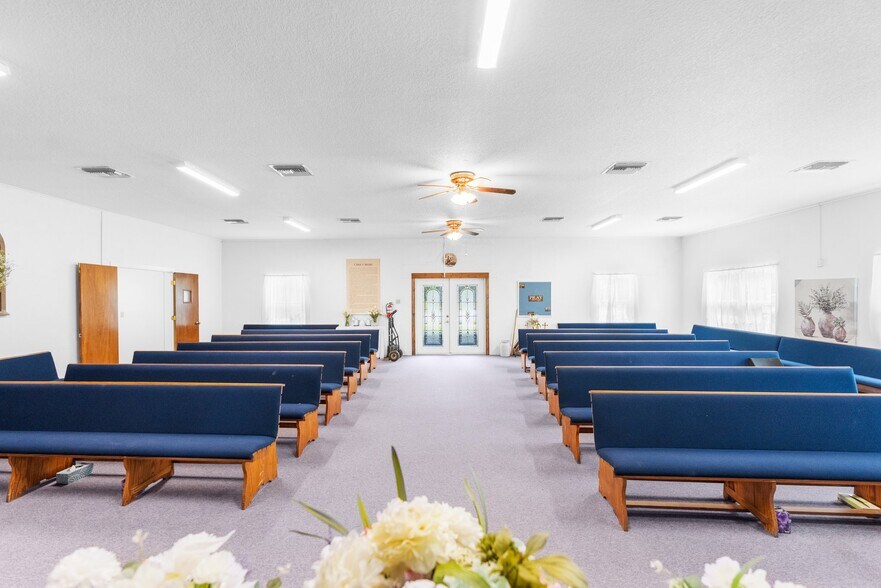 More Photos Of 14231 Old Mission Rd, Dade City Religious Facility For Sale