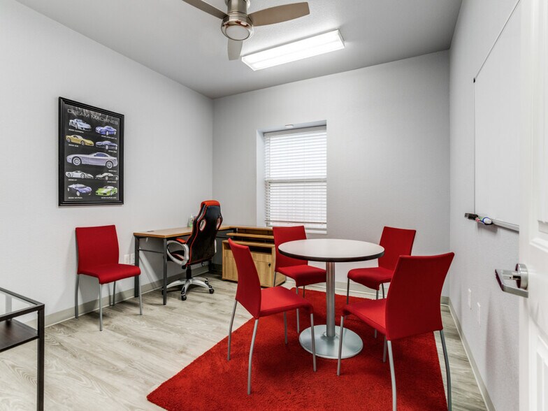 More Photos Of 122 Rose Ln, Frisco Warehouse For Sale