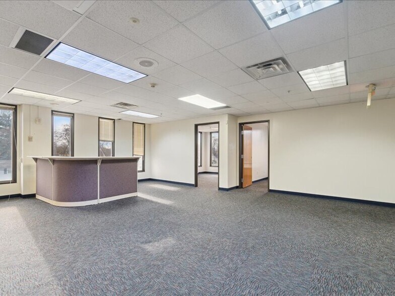 More Photos Of 1100 W Saginaw St, Lansing Medical For Sale