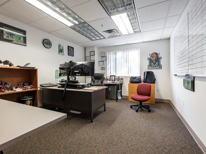 More Photos Of 4003 Out Look Dr, Hurricane Office For Sale