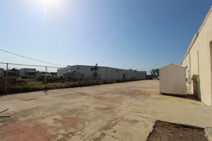 More Photos Of 1255 41 Byp, Venice Warehouse For Sale