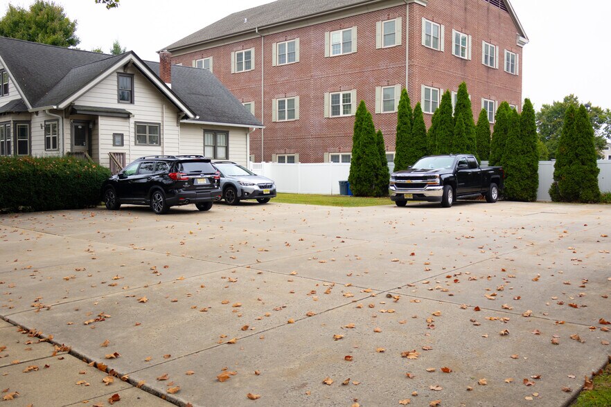 More Photos Of 523 S White Horse Pike, Audubon Office For Sale