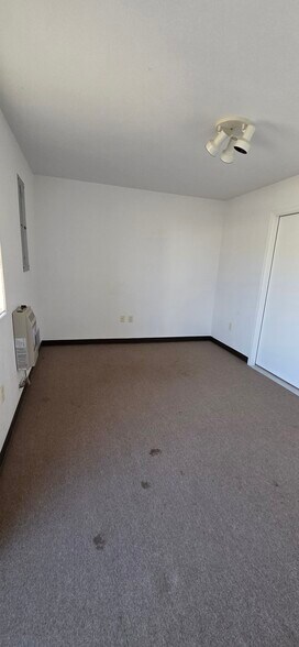 More Photos Of 2401 Lawrence Blvd, Alamogordo Warehouse For Sale