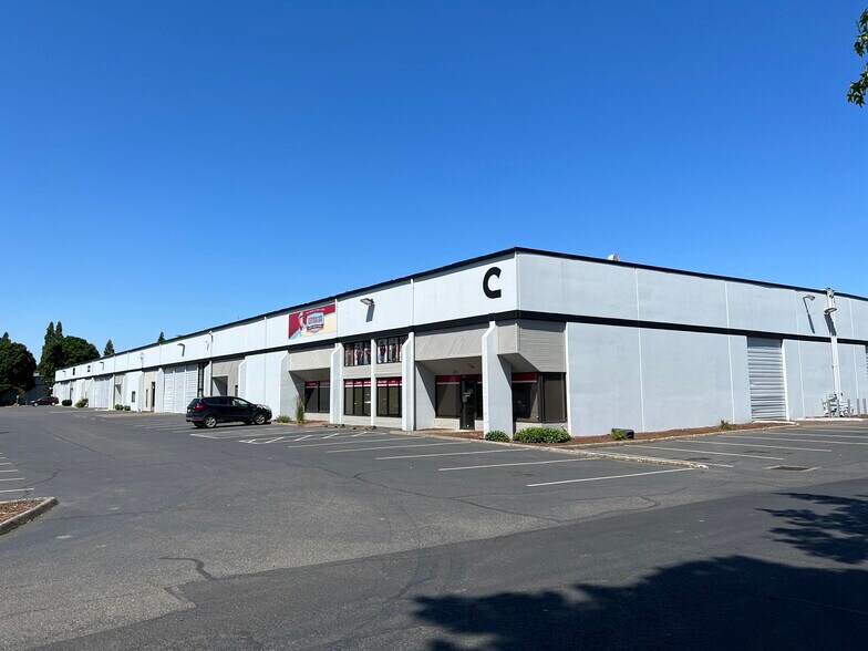 Primary Photo Of 8825 SE Jannsen Rd, Clackamas Unknown For Lease