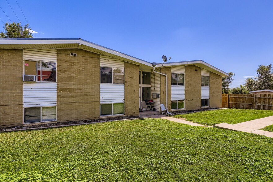 Primary Photo Of 2926-2932 Eliot cir, Westminster Apartments For Sale