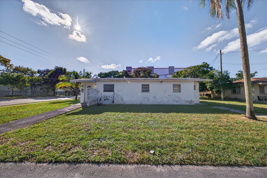 Primary Photo Of 900 NW 2nd St, Fort Lauderdale Land For Sale
