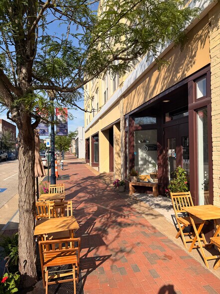 More Photos Of 245 E Broadway Ave, Hopewell Apartments For Lease