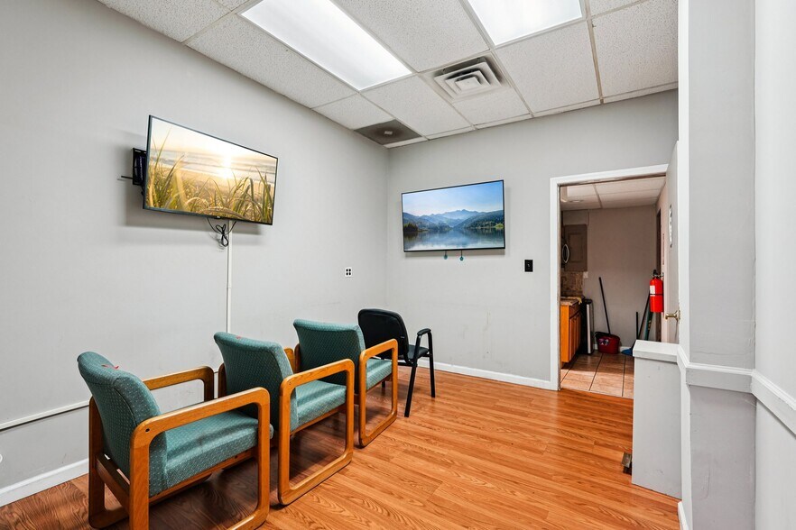 More Photos Of 99-105 Berkshire Ave, Paterson Office For Lease