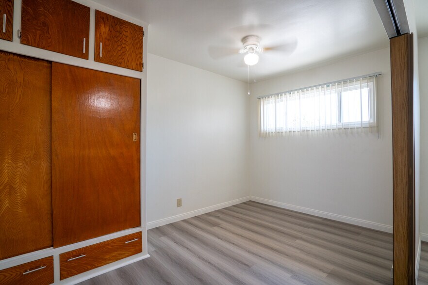 More Photos Of 1116 West Ave, Fullerton Apartments For Sale