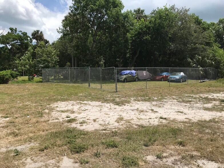 More Photos Of 1010 Canal St, New Smyrna Beach Land For Sale