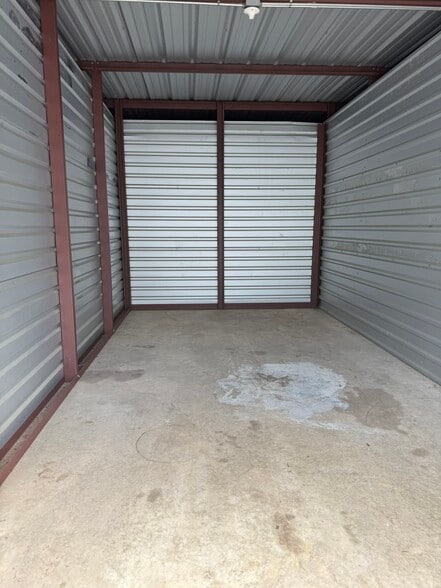 More Photos Of 1424 N Gulf Ave, Crystal River Self Storage For Sale