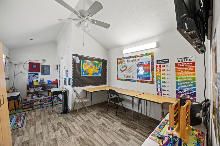 More Photos Of 768 N Saint Augustine Dr, Dallas Specialty For Sale