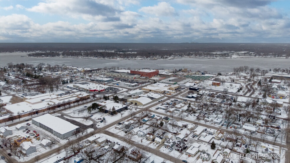 More Photos Of 460 Cleveland Ave, Holland Self Storage For Sale