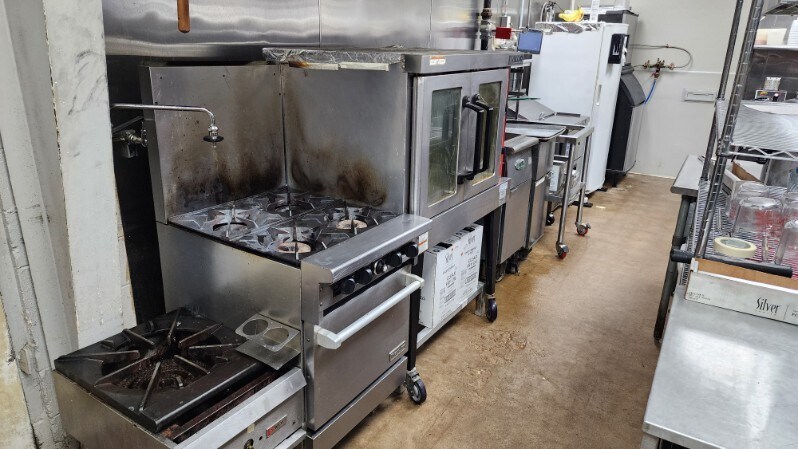 More Photos Of 802 S Main St, Belton General Retail For Sale