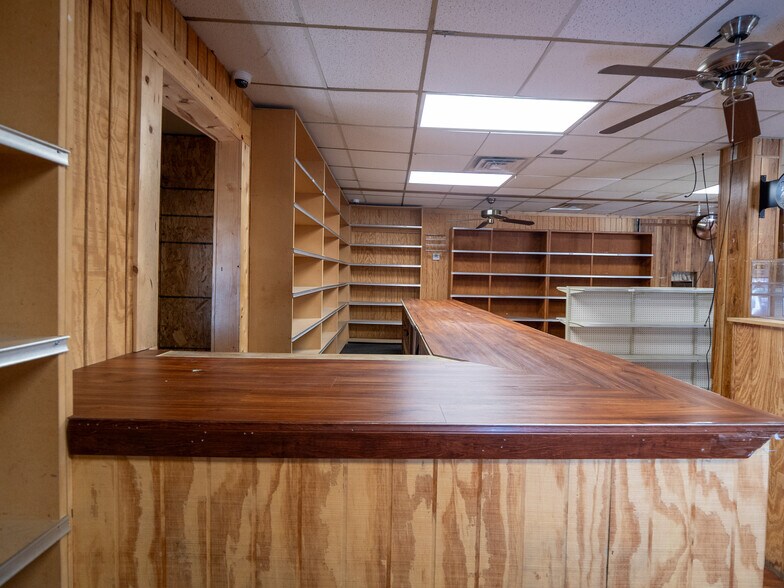 More Photos Of 400 S Air Depot Blvd, Oklahoma City Freestanding For Sale