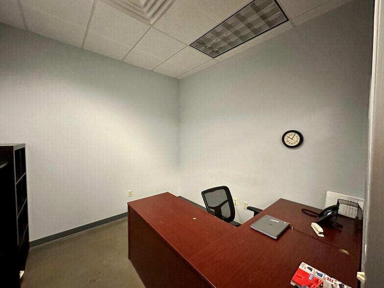 More Photos Of 3301 Matrix Dr, Richardson Research And Development For Sale