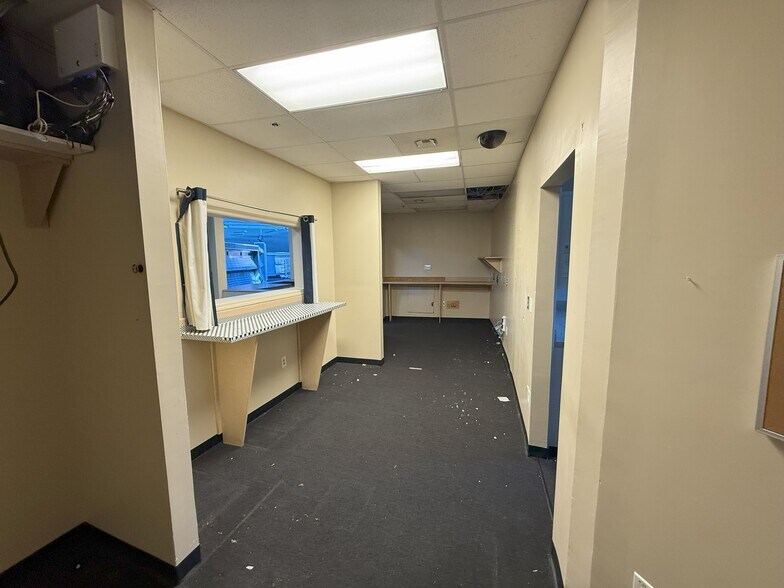 More Photos Of 10175 Tamiami Trl, Punta Gorda General Retail For Sale