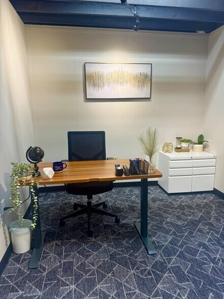 More Photos Of 181 E Center St, Marion Coworking Space