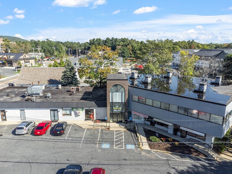 More Photos Of 861 Edgell Rd, Framingham Storefront For Lease