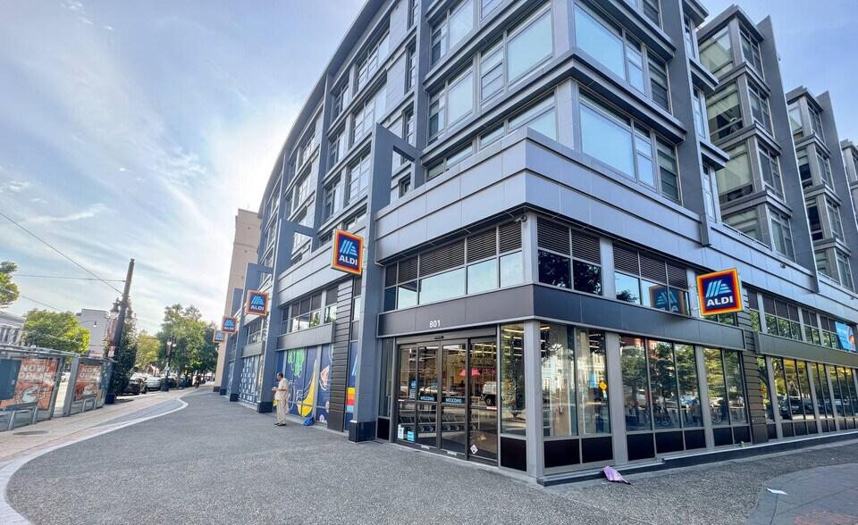 More Photos Of 801-901 H St NE, Washington Apartments For Lease