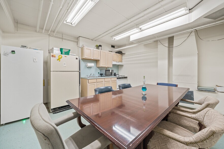 More Photos Of 861-863 Broadway, Bayonne General Retail For Sale