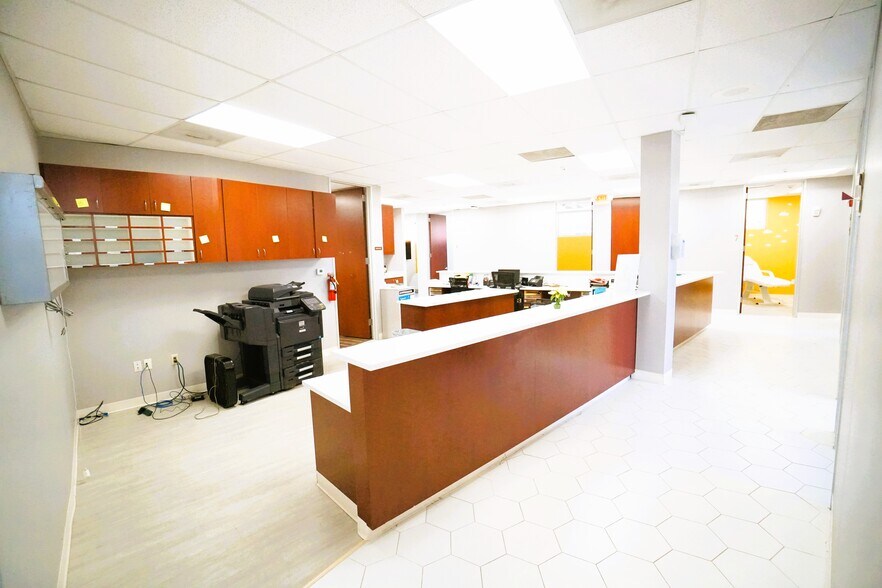 More Photos Of 4825 Almeda Rd, Houston Medical For Lease