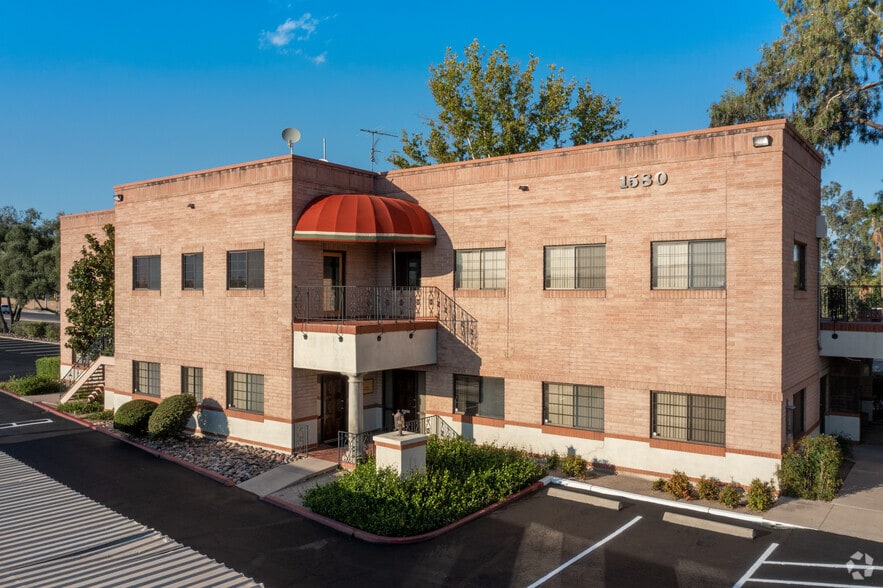 More Photos Of 1580 N Kolb Rd, Tucson Office Residential For Sale