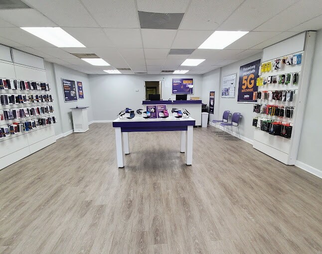 More Photos Of 5402-5412 Covington Hwy, Decatur Unknown For Lease