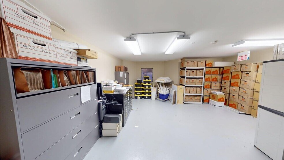 More Photos Of 334 E Colfax St, Palatine Loft Creative Space For Sale