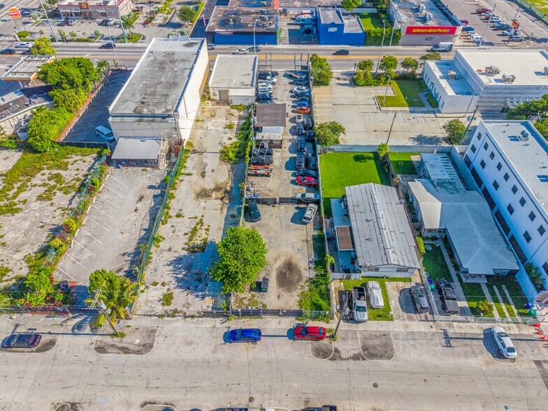 More Photos Of 2548 NW 36th St, Miami Auto Dealership For Lease