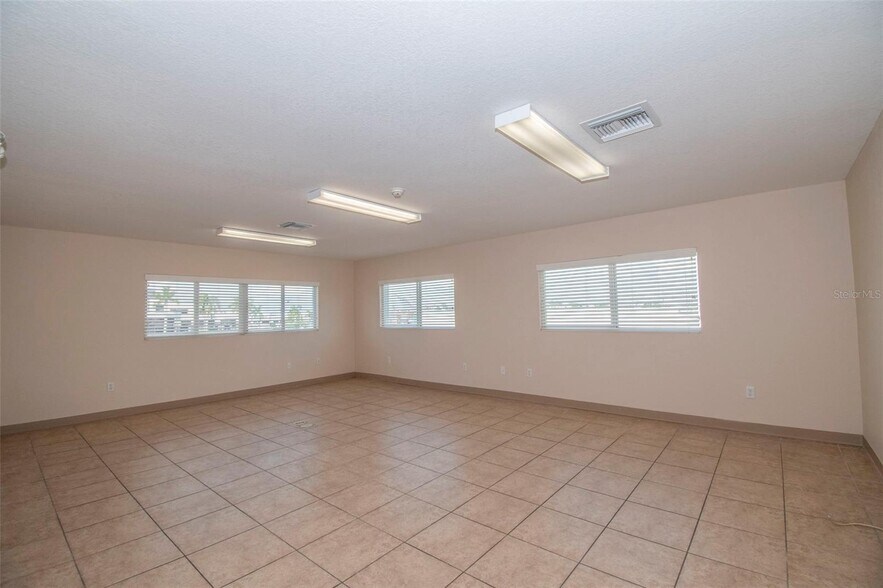 More Photos Of 3221 Tamiami Trl, Port Charlotte Medical For Lease