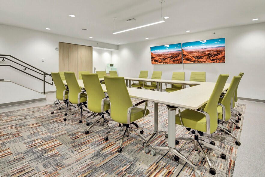 More Photos Of 717 W St Germain St, Saint Cloud Office For Lease