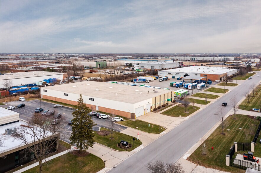 More Photos Of 1300 Touhy Ave, Elk Grove Village Warehouse For Lease