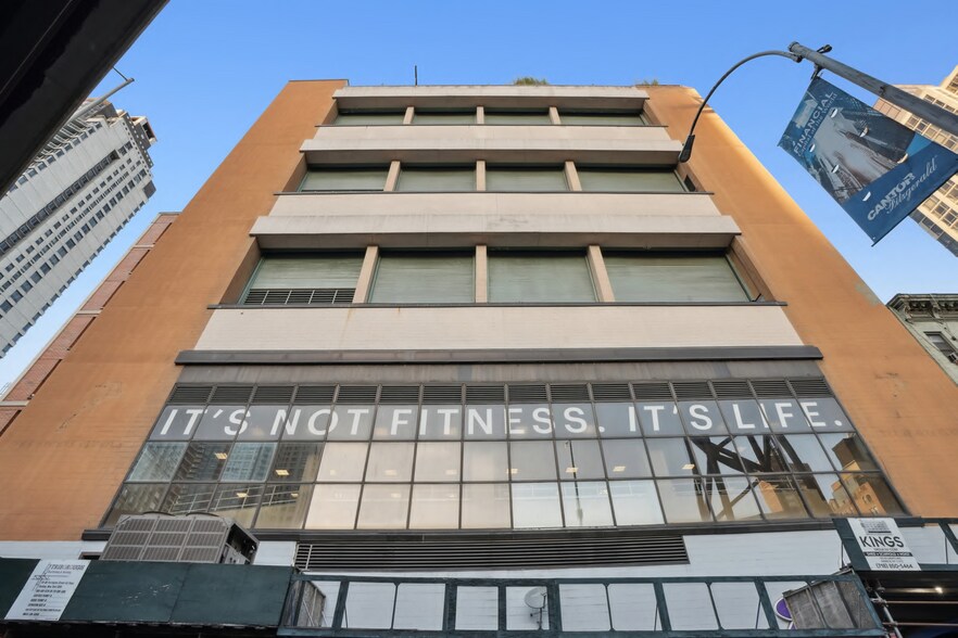 More Photos Of 325 E 60th St, New York Office For Lease