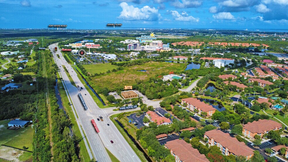 More Photos Of 9001 Park Royal Dr, Fort Myers Restaurant For Sale