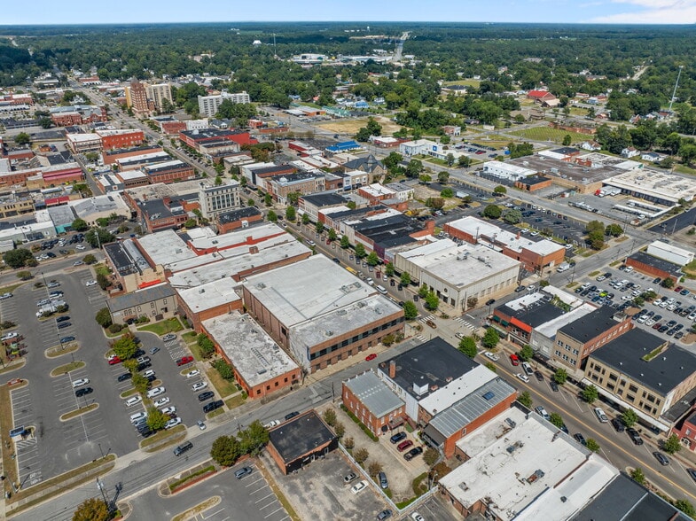 More Photos Of 115 N Queen St, Kinston General Retail For Sale