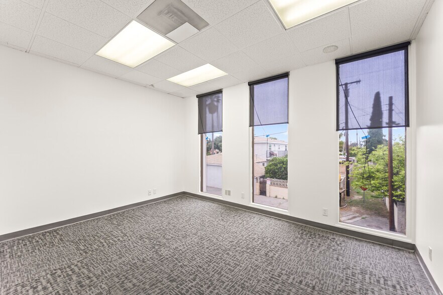 More Photos Of 10841 Paramount Blvd, Downey Office For Lease