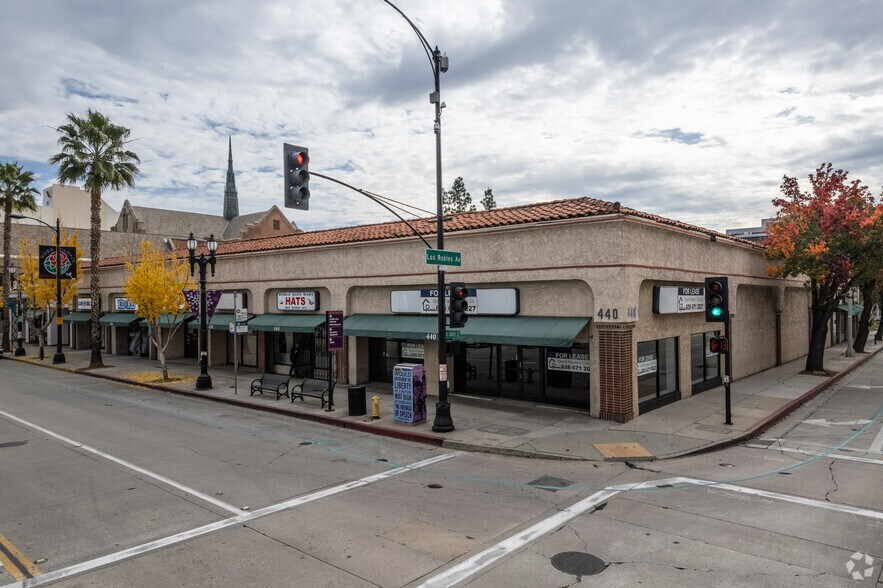 Primary Photo Of 440-458 E Colorado Blvd, Pasadena Storefront For Lease