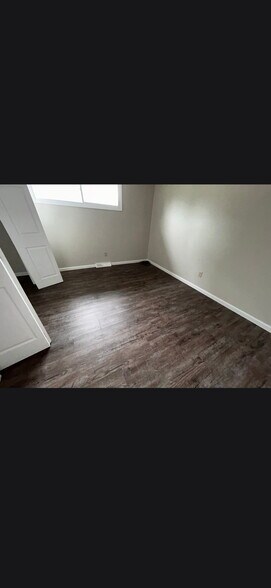 More Photos Of 315 10th St, Tell City Apartments For Sale