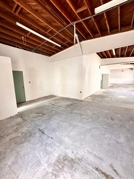More Photos Of 1510 Newport Blvd, Costa Mesa Freestanding For Lease