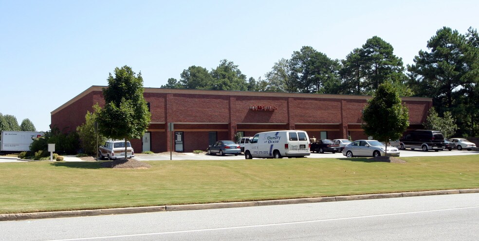 More Photos Of 3750 Hewatt Ct, Snellville Warehouse For Lease